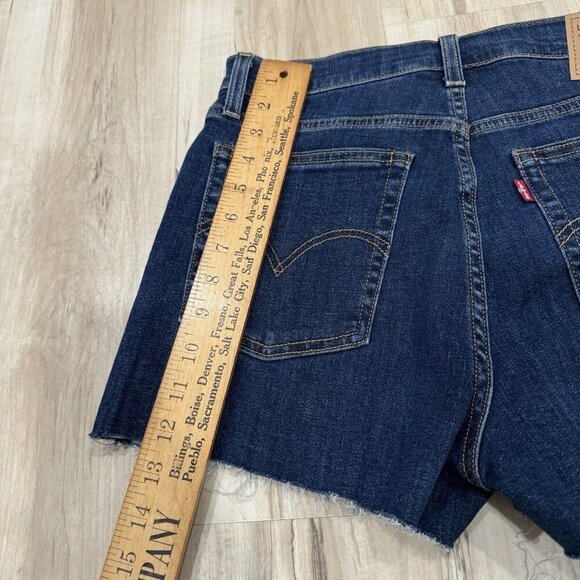 LEVI’S Shorts Denim Cut-offs Distressed‎  Women's W 30 Bottoms Summer - Picture 7 of 8